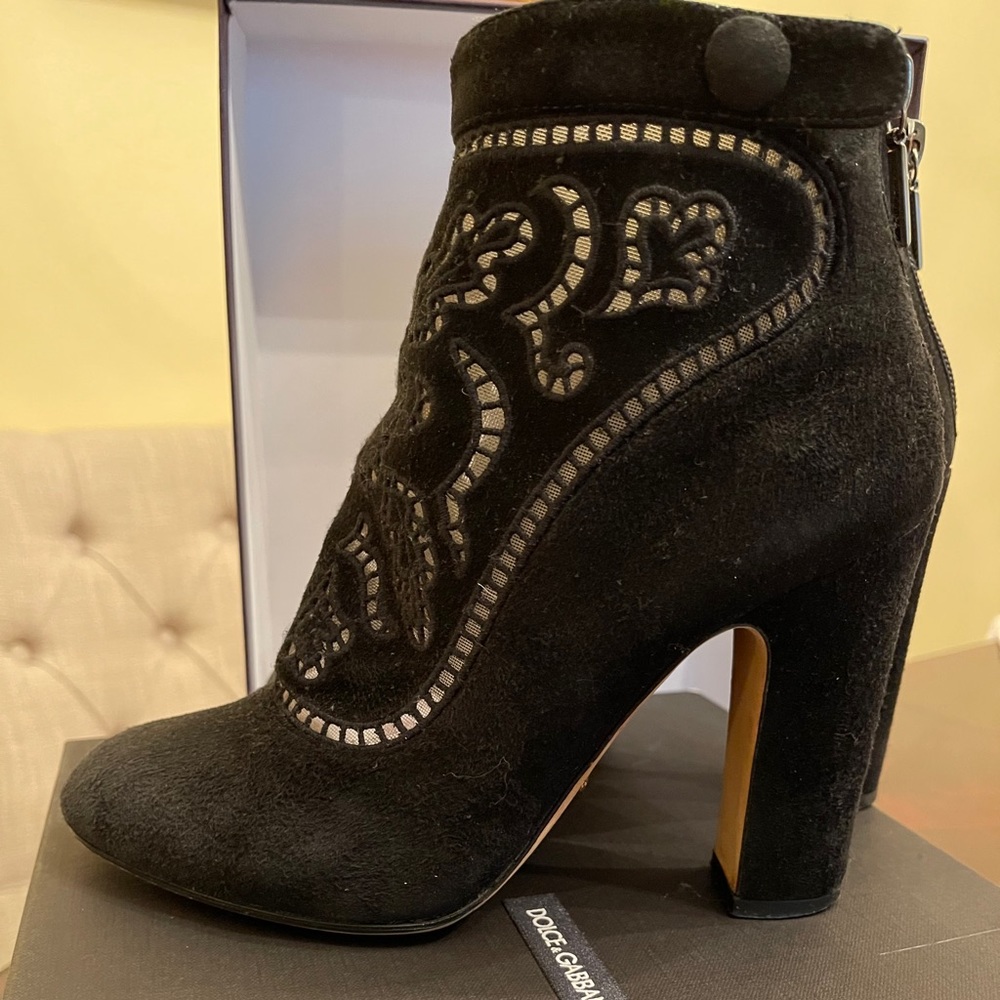 Dolce & Gabbana suede women’s boots. Size 8.5